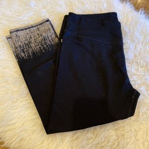 🧘🏾‍♀️Fabletics Capri leggings 🧘‍♀️